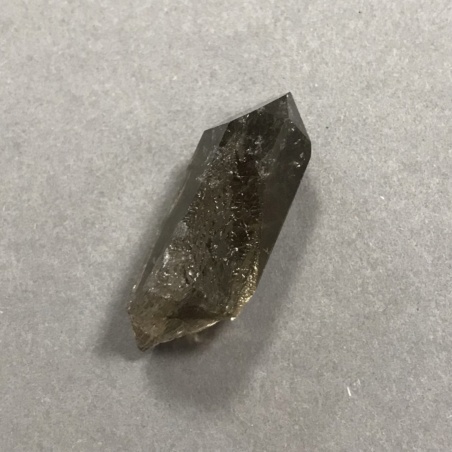 Раухтопаз дымчатый кварц кристалл