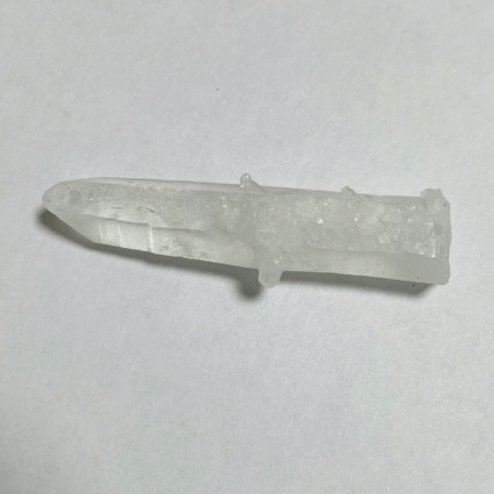 Необработанный кристалл горный хрусталь 5-6 см
