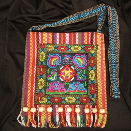 Сумка этническая 30 х 30 см с вышивкой