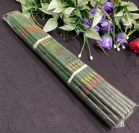 Освященная Иерусалимская свеча зеленая