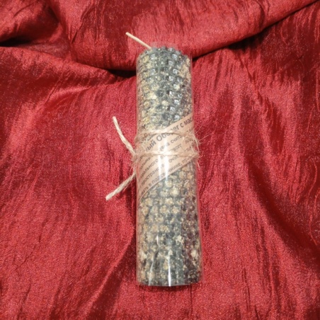 Свеча из черной вощины с полынью Огненный оберег