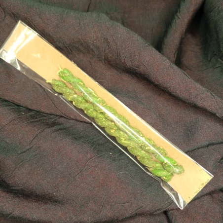 Скрутка Magic Energy из 2 свечей зеленая с крапивой