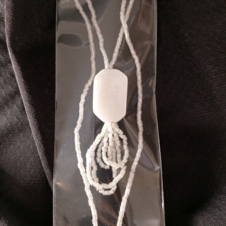 Талисман из натурального адуляра с граненым бисером