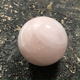 Шар из розового кварца 25 мм