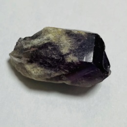 Необработанный кристалл аметиста 3 - 5 см