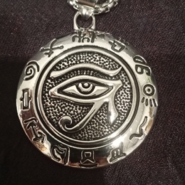 Амулет египетский Око Ра на цепочке