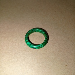 Кольцо из прессованного малахита